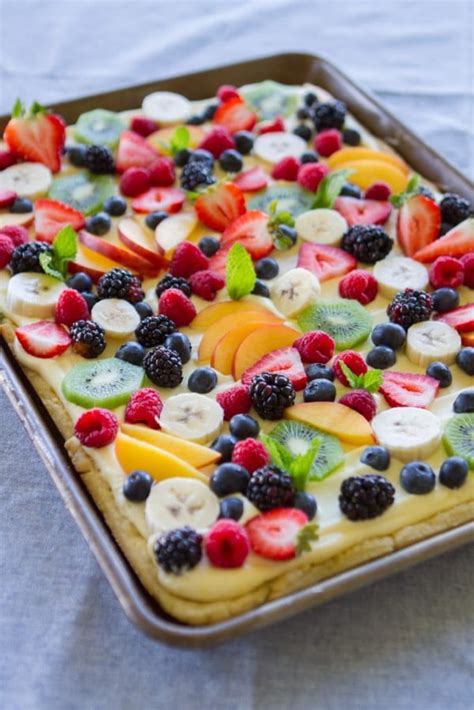 20 Yummy Fresh Fruit Dessert Recipes That Your Picnic Basket Needs