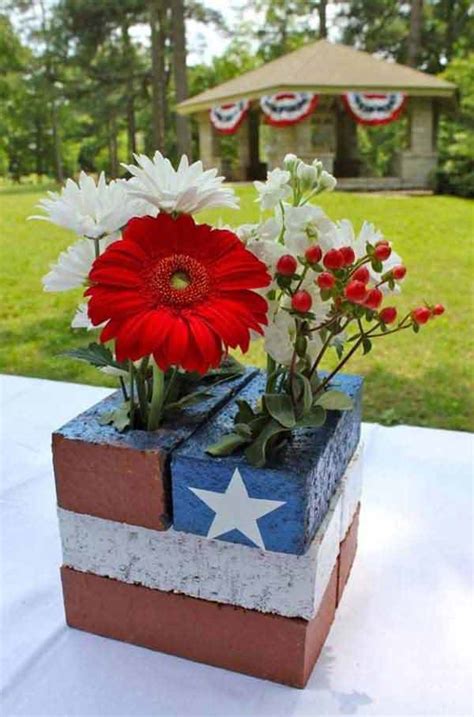 All the homes in your neighborhood are brick. 45 Decorations Ideas Bringing The 4th of July Spirit Into ...