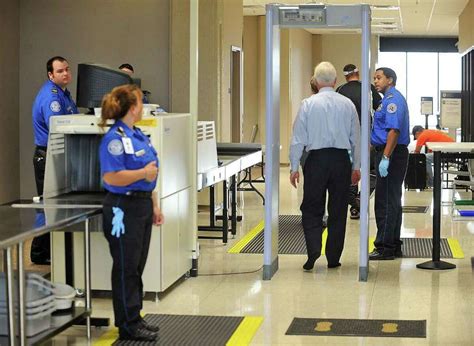 Travelers Give Body Scans Pat Downs Mixed Reviews