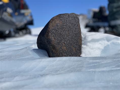 Meteorite Hunting Antarctica Reveals Five New Treasures