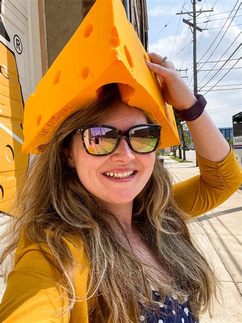 How Wisconsins Cheesehead Hat Turned An Insult Into An Icon Cnet