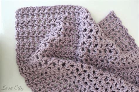 Crochet Love Easy Double Crochet Baby Blanket