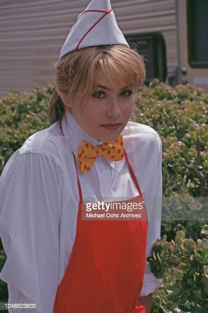 14334 Christina Applegate Photos And High Res Pictures Getty Images