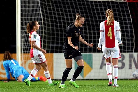 arsenal psg into women s champions league group stage abs cbn news