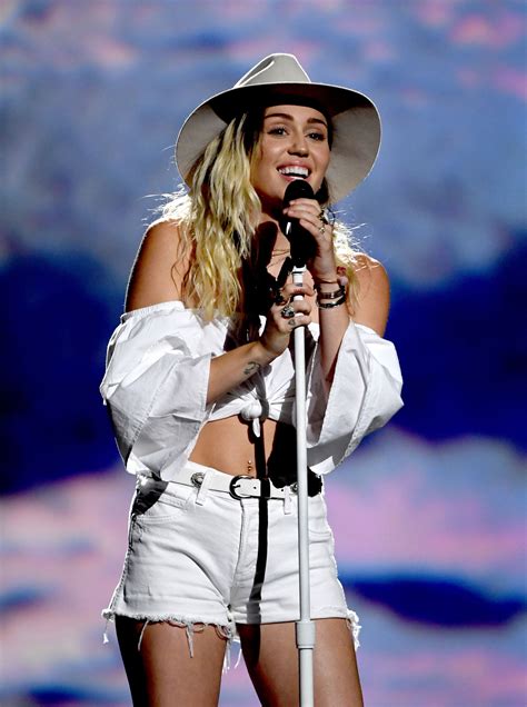 Miley Cyrus Debuts A New Look—and A New Sound—for Her Billboard Awards