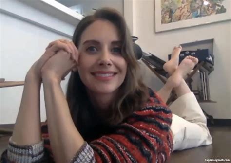 Alison Brie Nude The Fappening Photo 1394769 FappeningBook