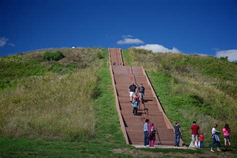 The Cahokia Mounds We Love St Louis