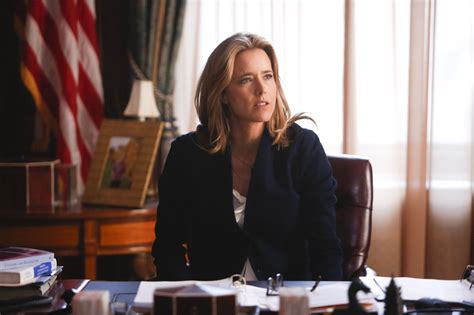 Téa Leoni Knows What Youre Thinking When You See Her On ‘madam