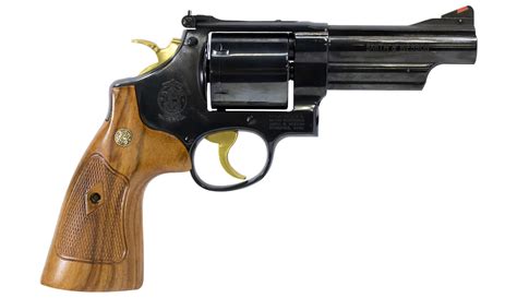 Smith And Wesson Model 29 44 Magnum With Unfluted Cylinder And Gold
