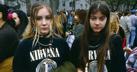 55 Pictures Of 90s Grunge That Capture The Fashion Of Gen X