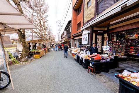 Visit Miyagawa Morning Market, Takayama | Morning markets, Takayama ...
