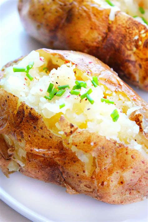 Does your family love potatoes? Best Microwave Baked Potatoes - Crunchy Creamy Sweet