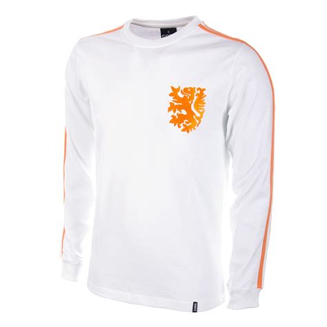 Explore more searches like nederlands elftal logo. Nederlands Elftal retro shirt uit 1974 - longsleev ...