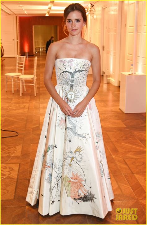 Emma Watsons Dior Dress Tells An Entire Story Photo 3860191 Emma