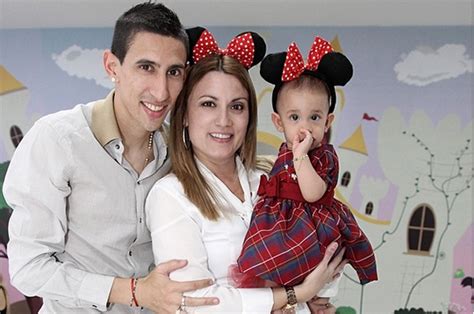 Psg teknik direktörü pochettino, oyuncusuyla birlikte soyunma odasına doğru yürüdü ve gözyaşları içindeki di. DI MARÍA Y SU LADO MÁS HUMANO | Revista Estadio