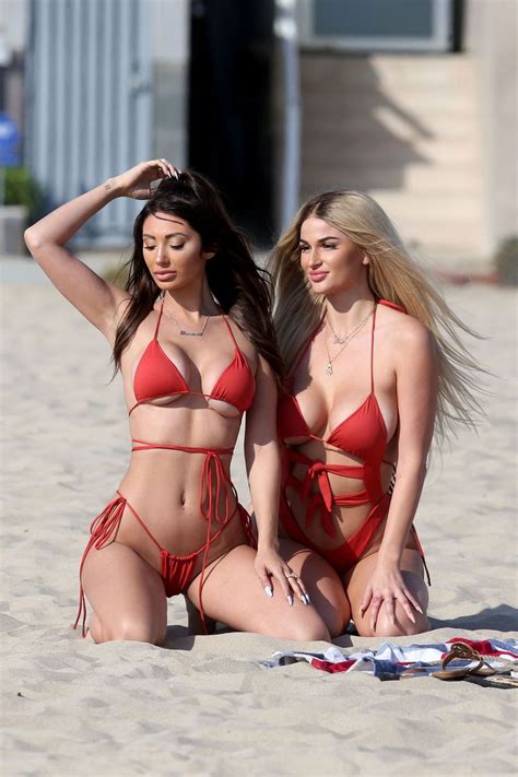 Bikini Babes Francesca Farago Haley Cureton And Madison Wyborny