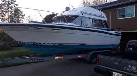 28 Ft 1985 Bayliner Contessa Classifieds For Jobs Rentals Cars
