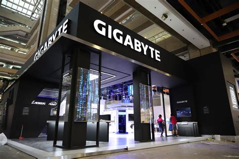 Gigabyte Sabre 15 Updated With 8th Gen Core Cpus Intel Optane And