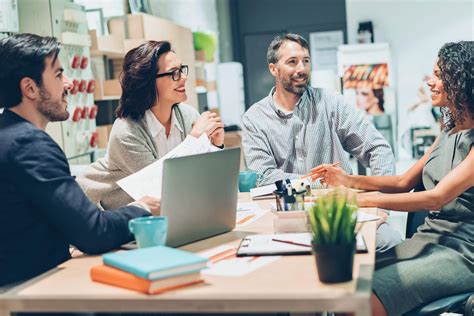 Aprenda O Que Falar Em Uma Reunião De Trabalho Da Melhor Maneira