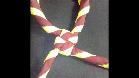 How to tie a cravat. How to Tie a Friendship Knot| Pick it up quickly - YouTube