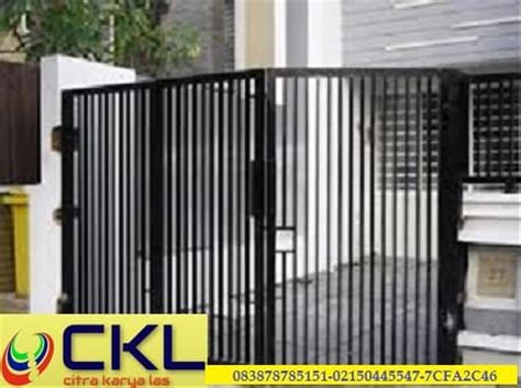 Model pagar rumah minimalis ini cocok banget untuk rumah yang memiliki halaman yang besar. Desain Pintu Gerbang Lipat - Pagar Rumah