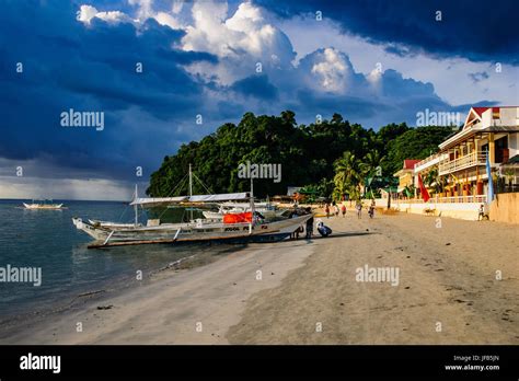 The Bay Of El Nido With Outrigger Boats Bacuit Archipelago Palawan