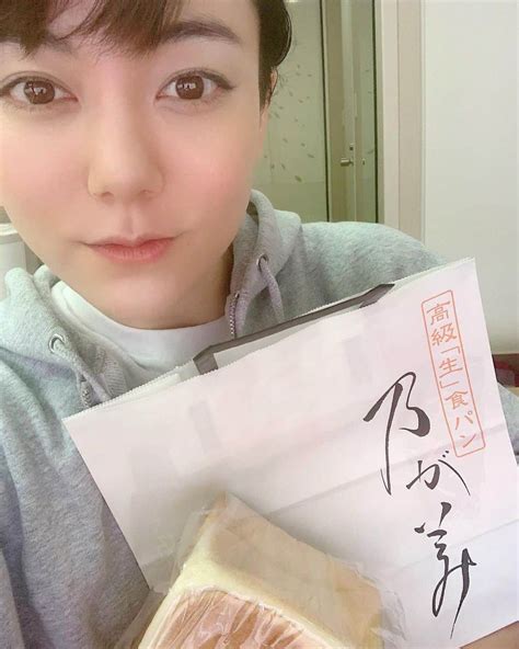鈴木杏さんのインスタグラム写真 鈴木杏instagram 「「キレイ」が終わってひと息ついて、なんかぼーっとしていると、カスミさんって本当にケガレのことが好きだったのねぇと思う。いい