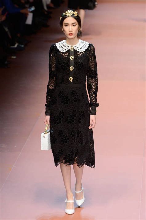 Le immagini della sfilata dolce&gabbana realizzata a dubai per celebrare l'opening della boutique al duabi malli. Collezione Dolce&Gabbana Autunno Inverno 2015/2016 ...