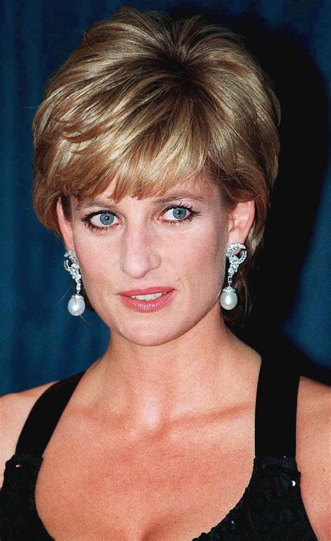 Pin By Stacey Scharneck On Princess Diana ️ Princess Diana Hair
