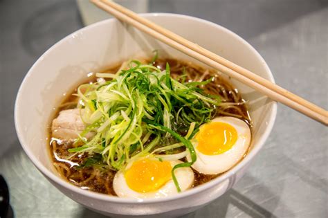 How To Eat Ramen The New York Times