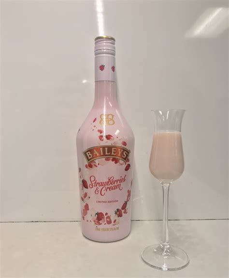 Baileys Releases Limited Edition Strawberries And Cream Flavor Heres How It Tastes