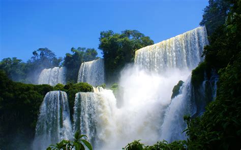 Wallpaper Spectacular Scenery Of Waterfalls And Rapids Water 2560x1600