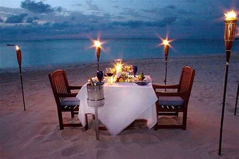 North indian dinner recipes, north indian veg recipes for dinner. beachfront dinner date..sooo romantic, right?? | Jantar na praia, Decoração romantica, Praia ...