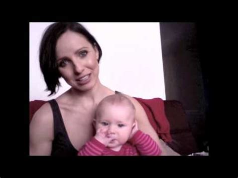 Fit Mummy Breastfeeding Tip Kelly Rennie Youtube