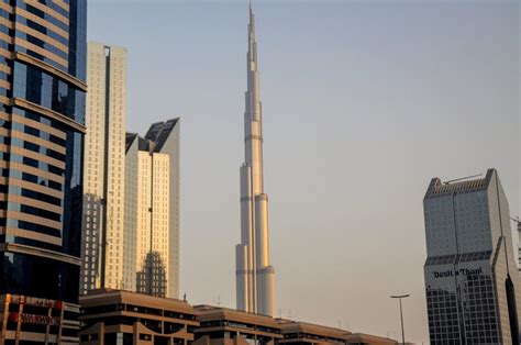 The Burj Khalifa World S Tallest Skyscaper Infographi Vrogue Co