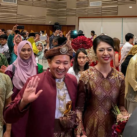 The wedding ceremony of the peranakan is largely based on chinese tradition, and is one of the most colourful wedding ceremonies in malaysia. Lee Hsien Loong - Delighted to join many others at the ...