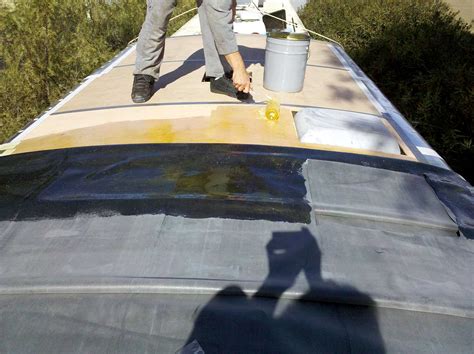How to replace a roof vent, skylight or hatch. Replacing the RV Roof - On Borrowed Land