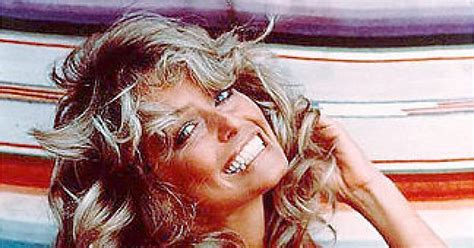 Farrah Fawcett Photos Iconic Swimsuit Moments Ny Daily News