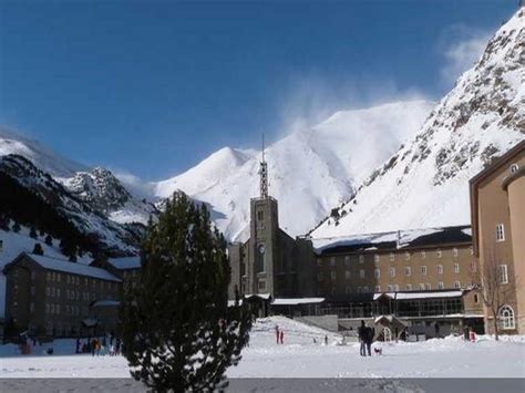 La ubicación de primera clase proporciona un acceso rápido a puigmal, que está a 3.9 km. HOTEL VALL DE NURIA APARTAMENTOS Queralbs - Gerona