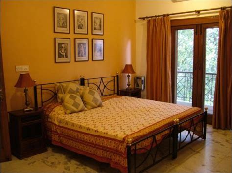 Middle Class Simple Indian Bedroom Design For Couple