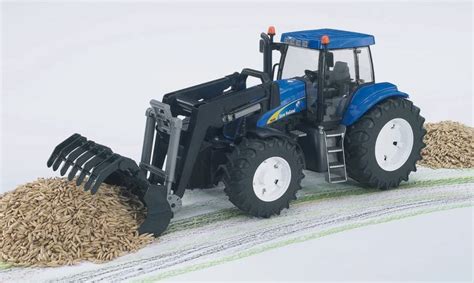 Bruder New Holland Tg285 Tractor Toys Toys At Foys