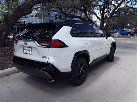 New 2020 Toyota Rav4 Hybrid Xse Sport Utility In San Antonio 302603