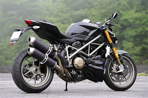 For other uses, see street fighter (disambiguation). DUCATI STREETFIGHTER S - Motorcycles Photo (27017945) - Fanpop
