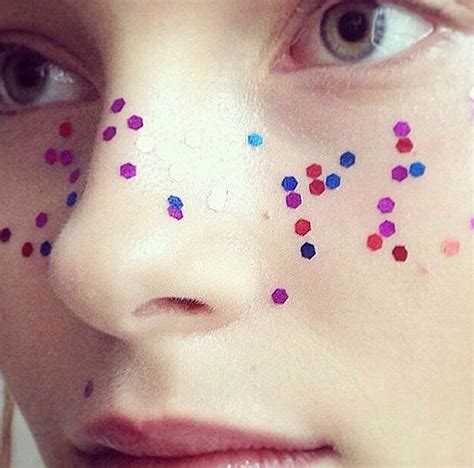 Get An Instantly Radiant Complexion With Glitter Freckles Freckles Funky Makeup Complexion