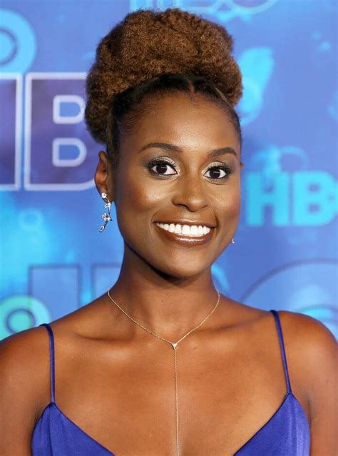 Issa Covergirl Insecurehbos Issa Rae Gets Unveiled As
