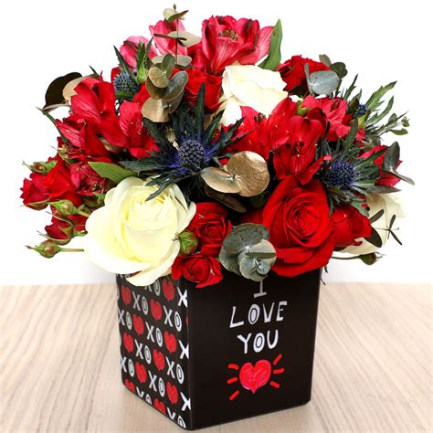 Online I Love You Flower Vase T Delivery In Singapore Fnp