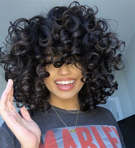 Hairdos For Curly Hair Curly Hair With Bangs Curled Hairstyles Pretty Hairstyles Full Bangs