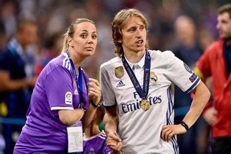 Do you agree or disagree on the call #realmadrid pic.twitter.com/qoexaivj7p. Novo veliko slavlje u obiteljskom domu Luke Modrića - tportal