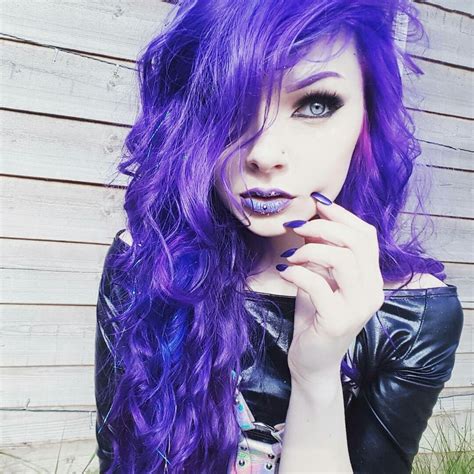 gorgeous hair color cool hair color hair colors goth beauty dark beauty short hairstyles