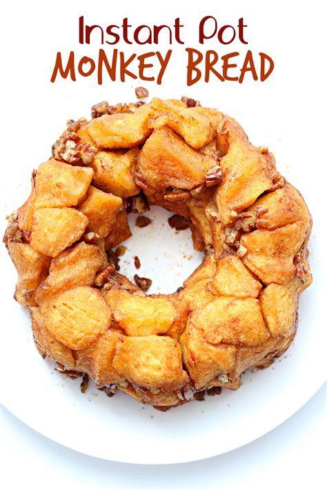 It consists of pieces of soft baked dough sprinkled with cinnamon. Monkey Bread With 1 Can Of Biscuits / Cinnamon Roll Monkey ...